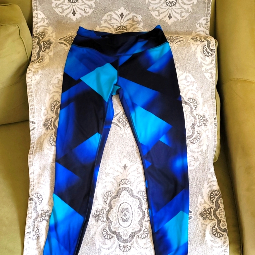 Athleta Harlequin patterned leggings. EUC, no faults